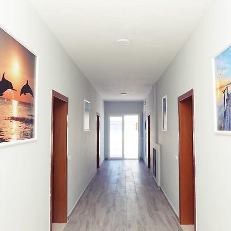 Ryan'S Hotel Shëngjin Екстериор снимка