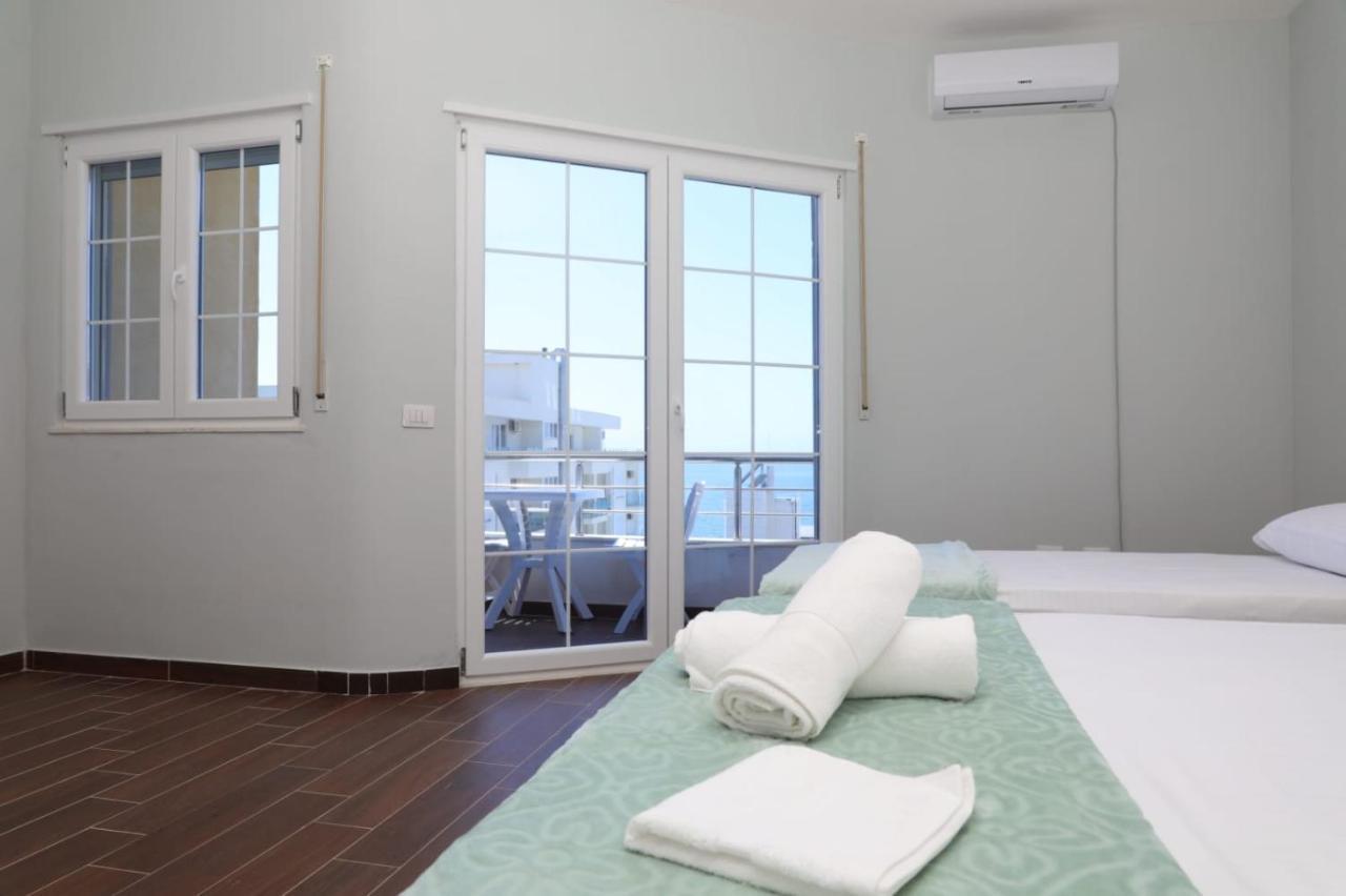 Ryan'S Hotel Shëngjin Екстериор снимка